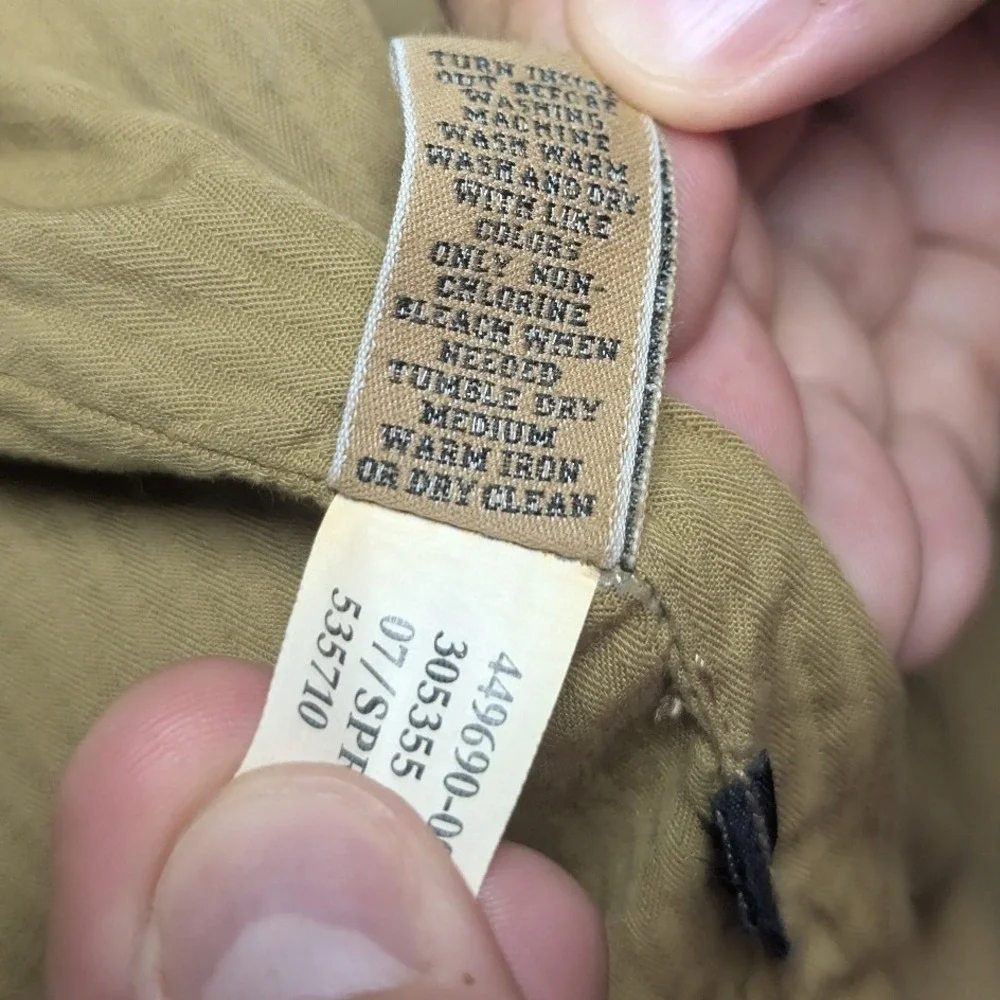 Banana Republic brand banana